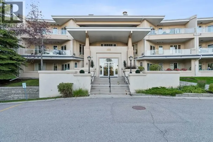 102, 108 Edgeridge Terrace NW, Calgary