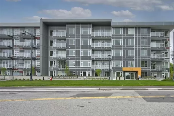 102 10838 WHALLEY BOULEVARD, Surrey