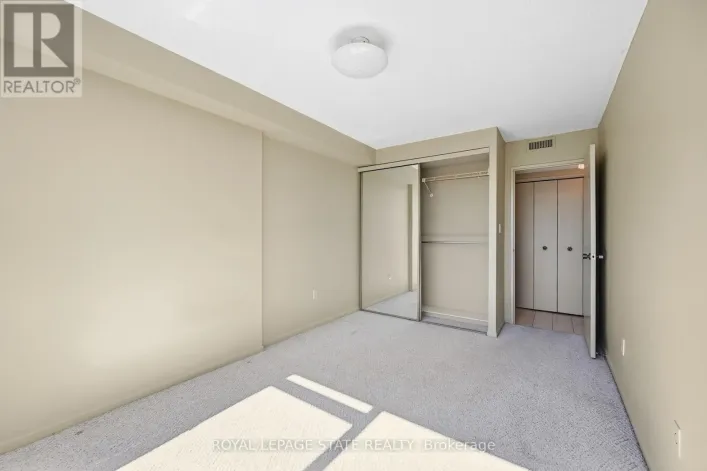 Apartment for rent: 102 - 120 DUKE STREET, Hamilton