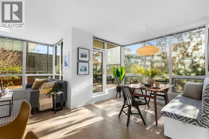 102, 128 2 Street SW, Calgary