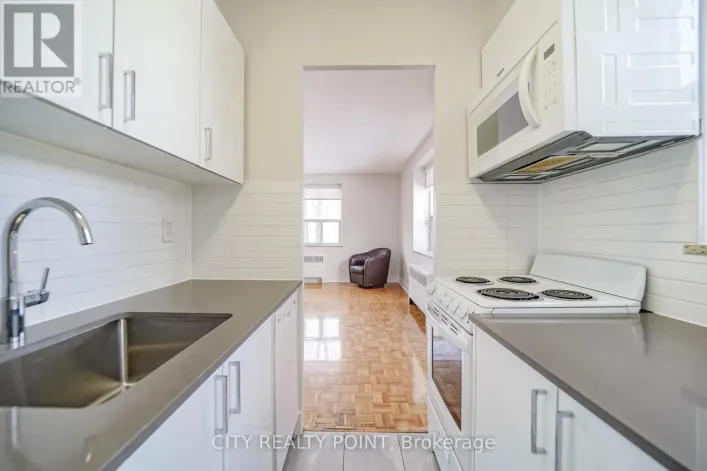 102 - 1291 BAYVIEW AVENUE N, Toronto