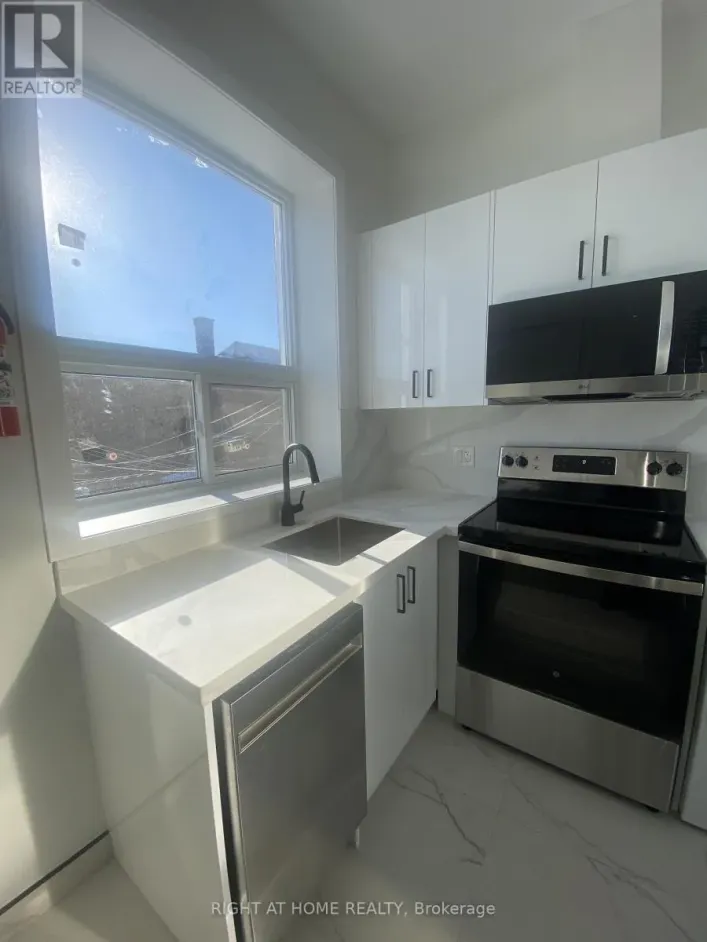 102 - 1359 DAVENPORT ROAD, Toronto