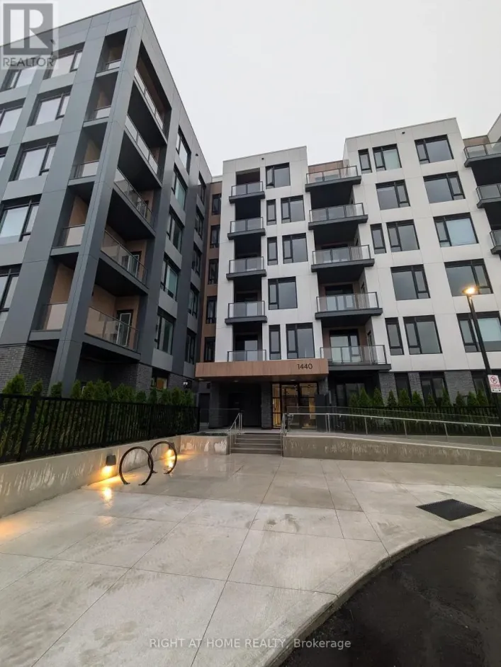 102 - 1440 CLARRIAGE COURT, Milton