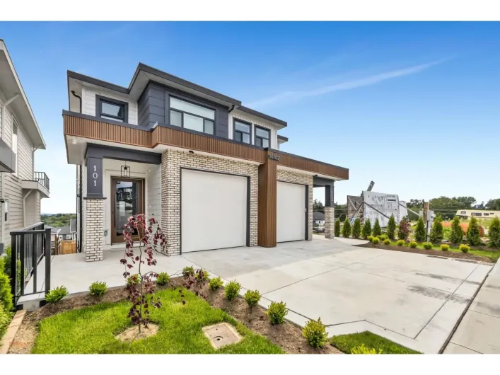 102 16702 16A AVENUE, Surrey