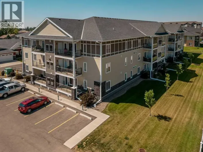 102, 173 Fairmont Boulevard S, Lethbridge