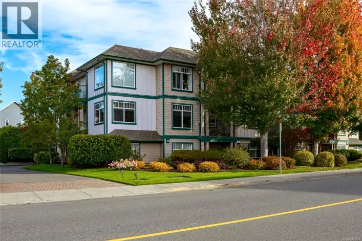 102 2318 James White Blvd, Sidney
