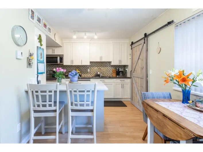 102 27044 32 AVENUE, Langley