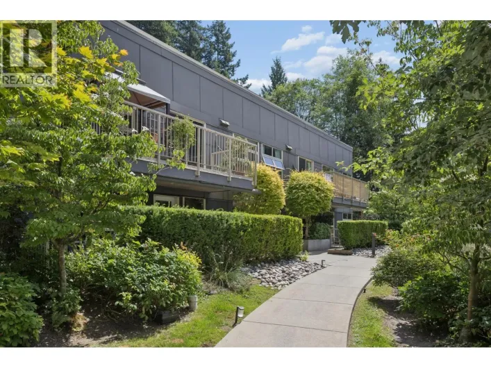 102 2832 CAPILANO ROAD, North Vancouver