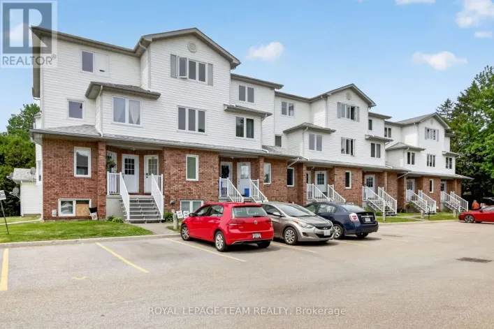 102 - 299 CASTOR STREET, Russell