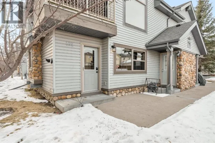 102, 31 Everridge Square SW, Calgary
