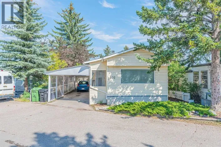 102, 3223 83 Street NW, Calgary