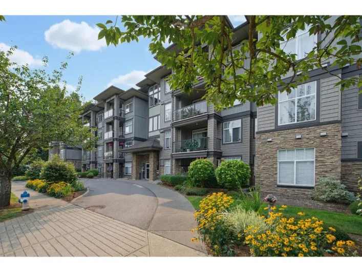 102 33338 MAYFAIR AVENUE, Abbotsford
