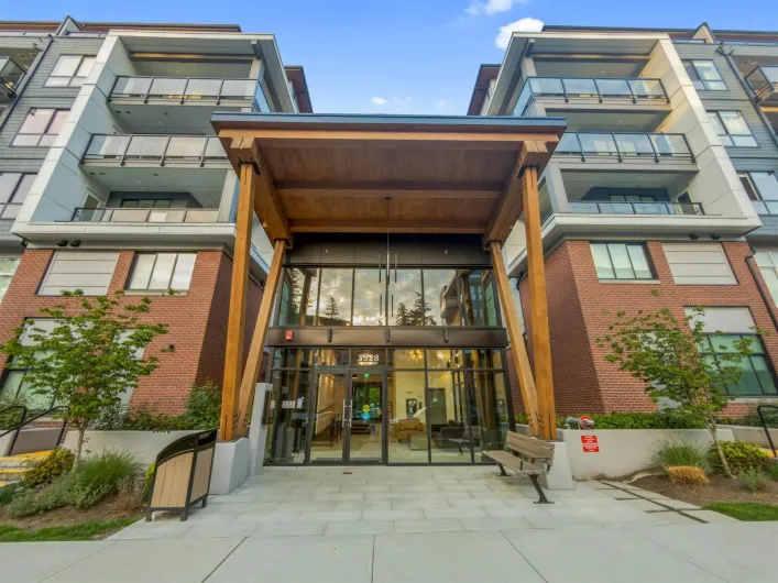 102 3528 146A STREET, Surrey