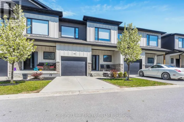 102 - 360 QUARTER TOWN LINE, Tillsonburg