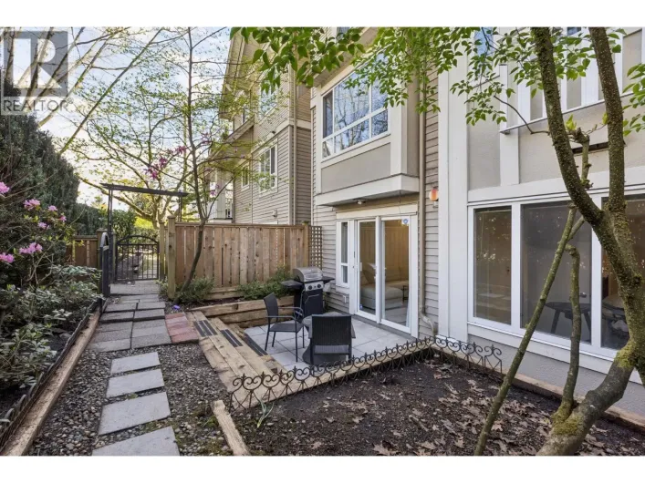 102 365 E 1ST STREET, North Vancouver