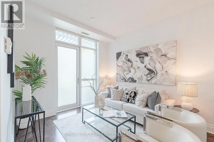 102 - 39 UPPER DUKE CRESCENT, Markham