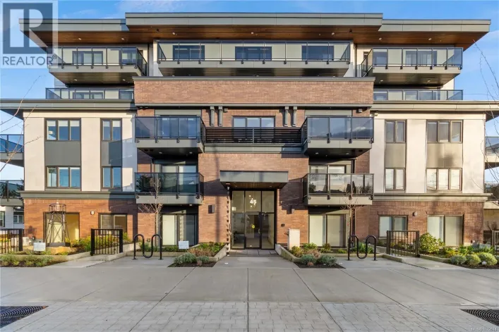 102 45 Haliburton St, Nanaimo