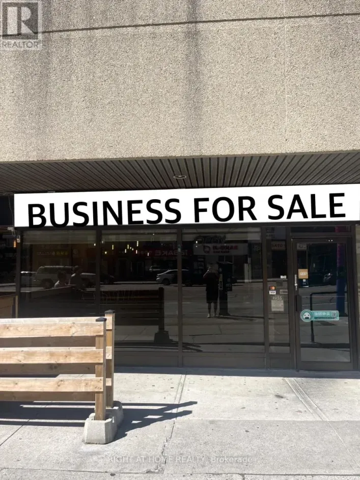 102 - 5460 YONGE STREET, Toronto
