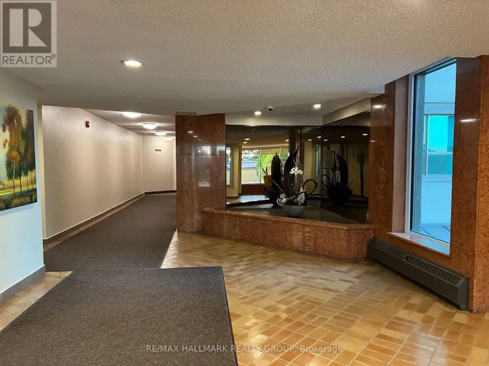 102 - 555 BRITTANY DRIVE, Ottawa