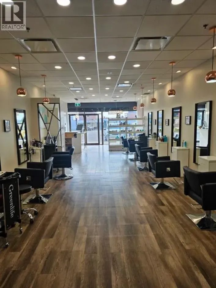 102, 5809 Macleod Trail SW, Calgary