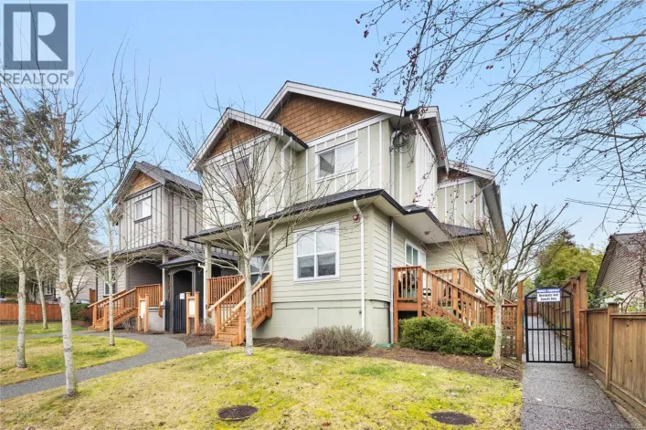 102 582 Rosehill St, Nanaimo