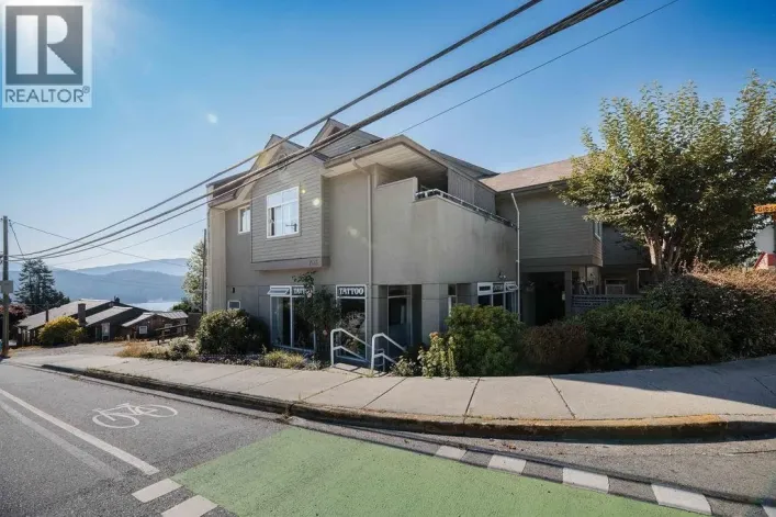 102 703 GIBSONS WAY, Gibsons