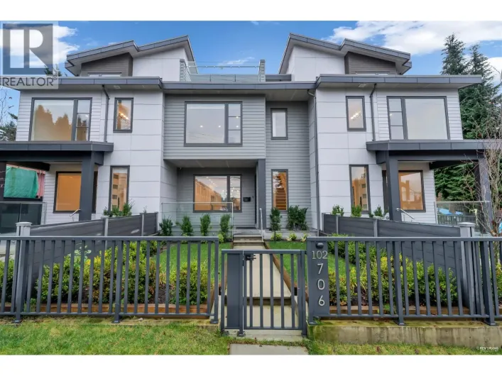 102 706 SMITH AVENUE, Coquitlam