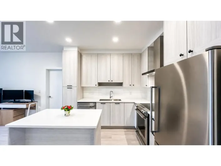 102 7133 14TH AVENUE, Burnaby