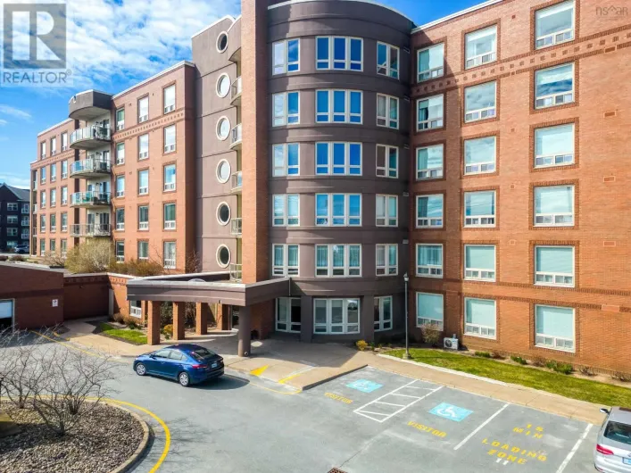 102 77 Russell Lake Drive, Dartmouth