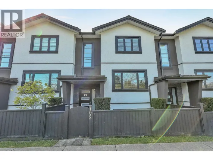 102 806 GAUTHIER AVENUE, Coquitlam