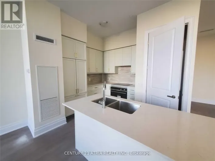 102 - 9085 JANE STREET, Vaughan