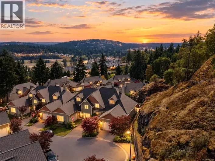 102 945 Bear Mountain Pkwy, Langford