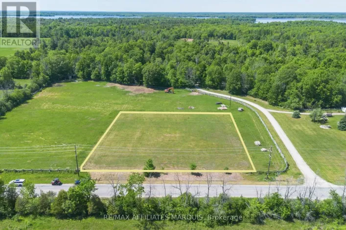 102 BAY ROAD, Rideau Lakes