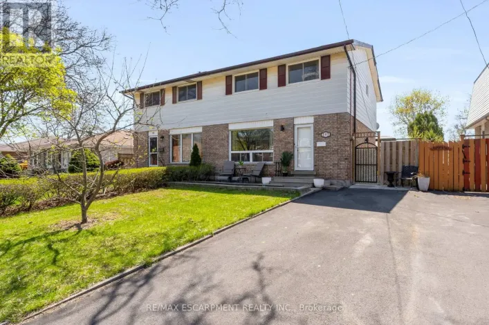 102 BERKINDALE DRIVE, Hamilton