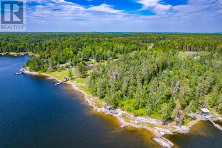 102 Beryl Winder Road, Kenora