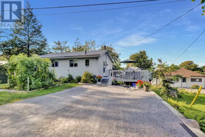 102 BISHOP LANE, Prince Edward County