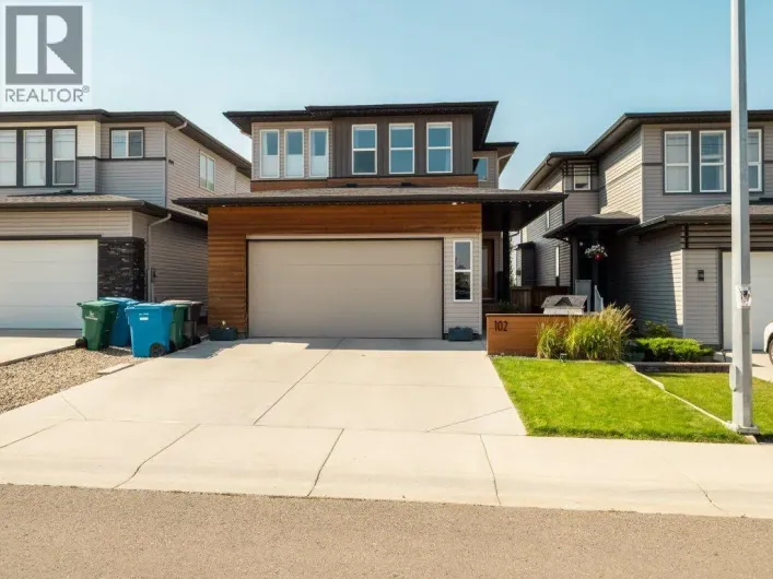 102 Blackwolf Bay N, Lethbridge