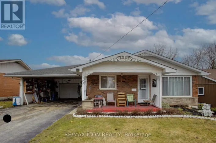 102 BYELAND DRIVE, Wellington North