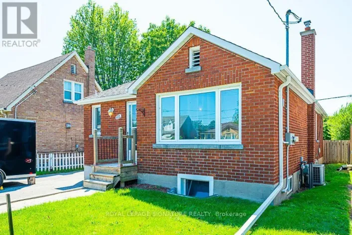 102 CENTRAL PARK BOULEVARD N, Oshawa