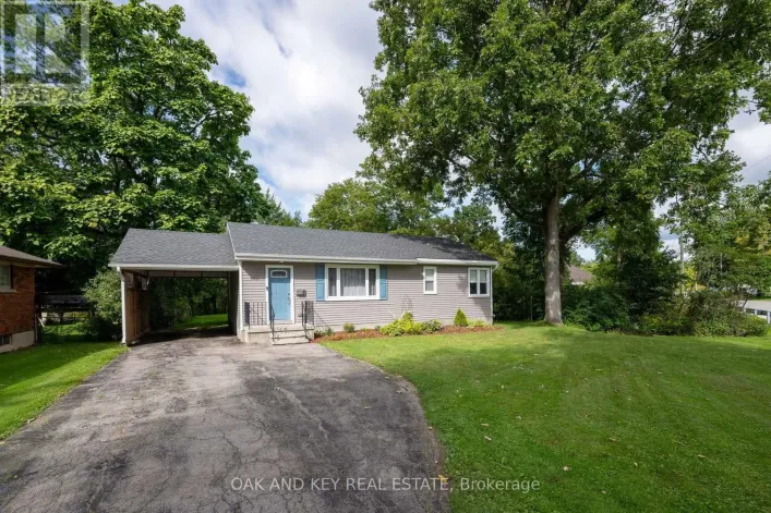 102 CRESCENT AVENUE, Central Elgin