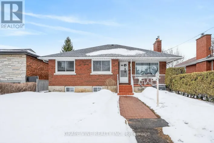 102 DONALD STREET, Ottawa