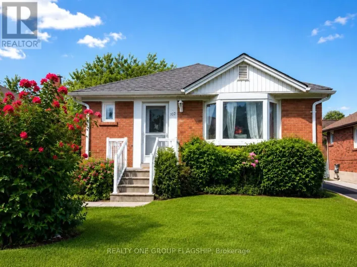 102 EDGECROFT ROAD, Toronto