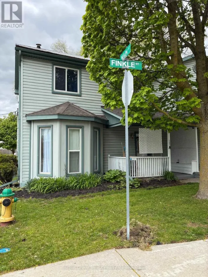 102 FINKLE STREET, Woodstock