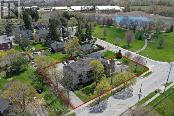 102 FRONT STREET E, Whitby