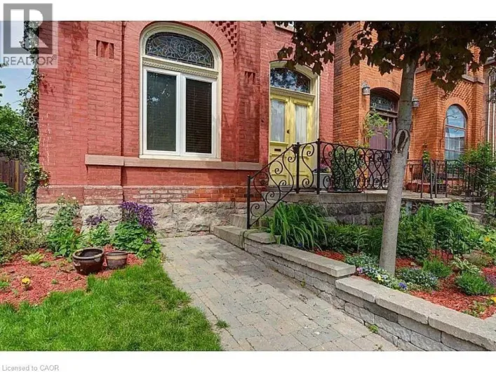 102 GRANT Avenue, Hamilton