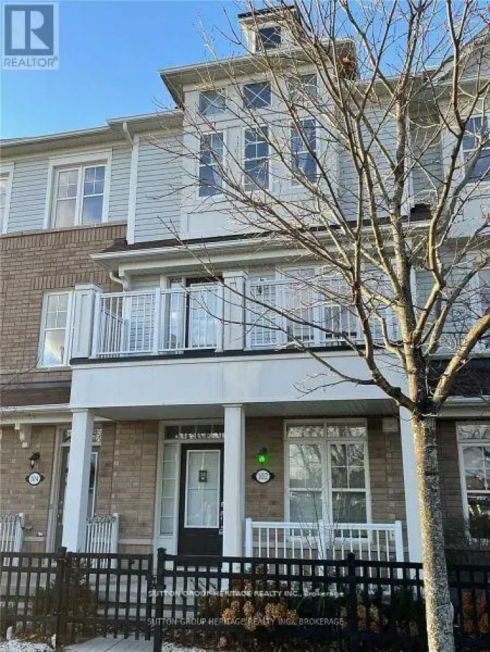 102 HARBOURSIDE DRIVE, Whitby