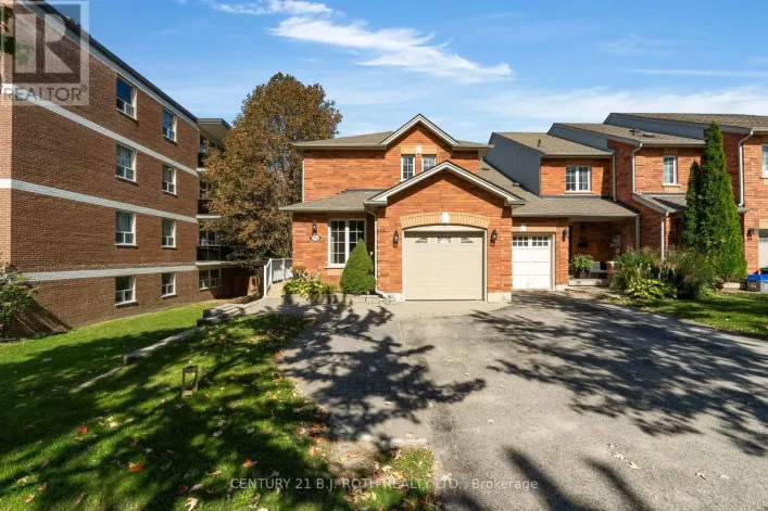 102 HOLGATE STREET, Barrie