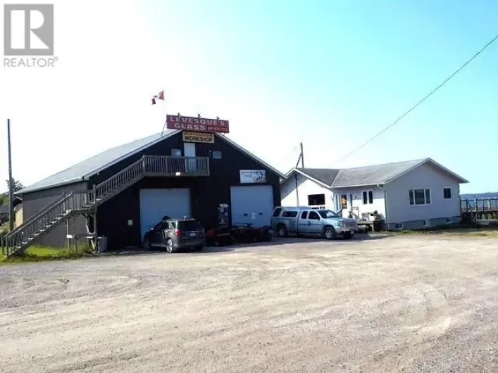 102 Kenogami RD, Longlac