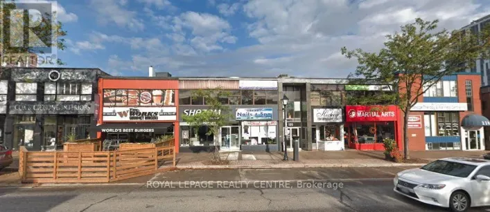 102 LAKESHORE ROAD E, Mississauga