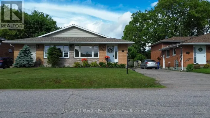 102 LEE AVENUE, North Bay